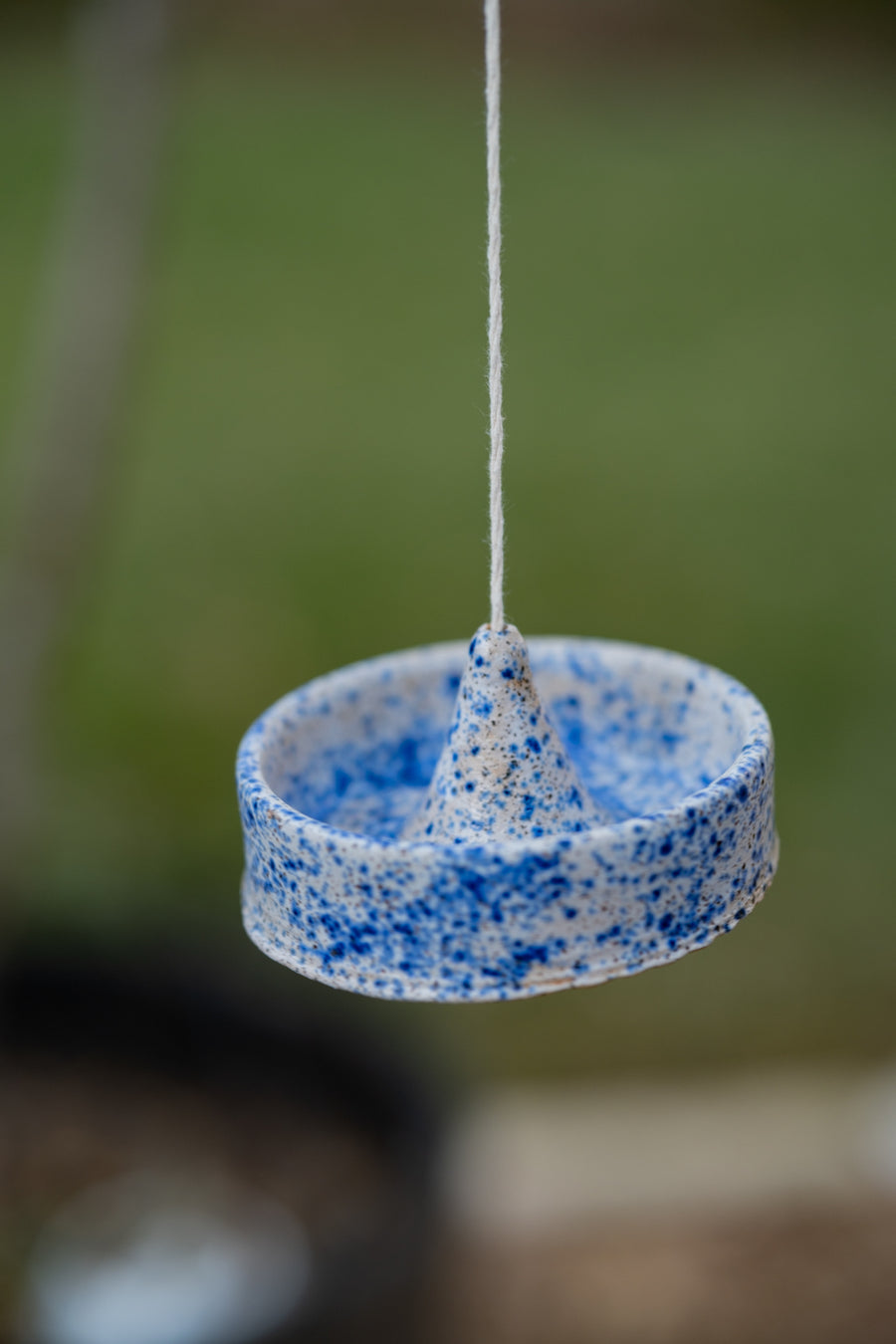 The Mini Avian Feeder